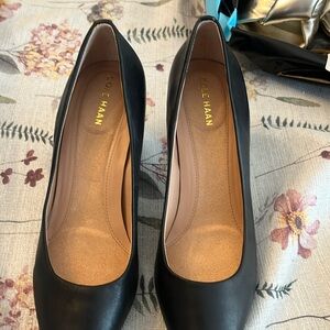 leather Cole Hann pumps